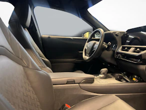 https://vehicle.imgix.net/4376539/9f86ae61-63ac-4688-8bbe-43b1d654c9d0.jpg