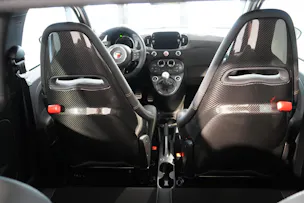 Fiat 695 Abarth 1.4 T-Jet 180 75 Anniversario