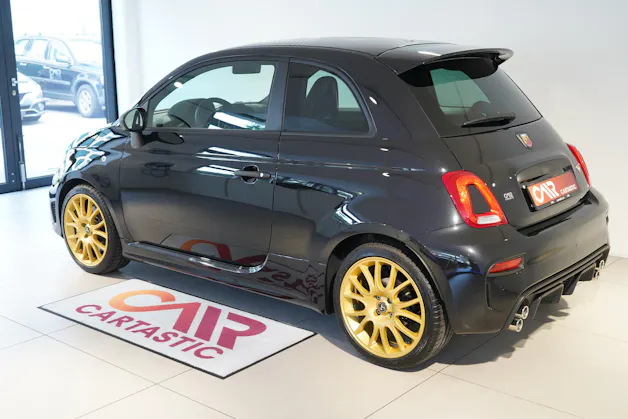 Fiat 695 Abarth 1.4 T-Jet 180 75 Anniversario