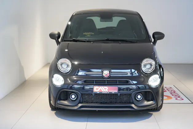 Fiat 695 Abarth 1.4 T-Jet 180 75 Anniversario