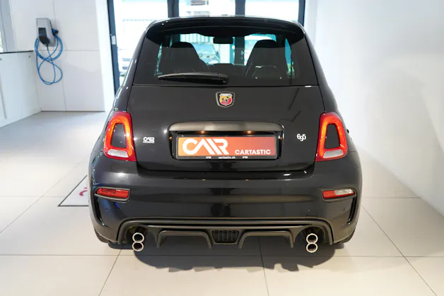 Fiat 695 Abarth 1.4 T-Jet 180 75 Anniversario