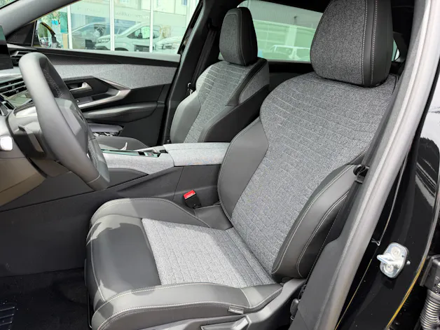 Peugeot 5008 e-Allure Premium AWD