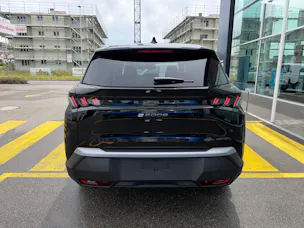 Peugeot 5008 e-Allure Premium AWD