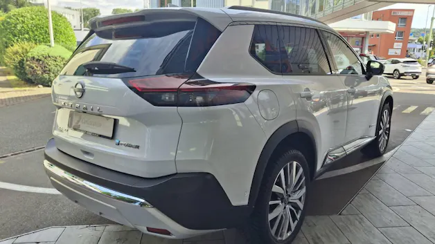 Nissan X-Trail 1.5 VC-T Tekna+ e-4orce 20 Zoll