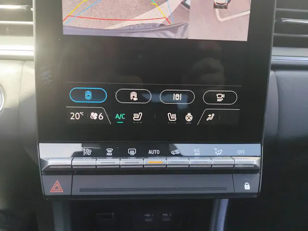 Renault Captur 1.8 E-Tech techno