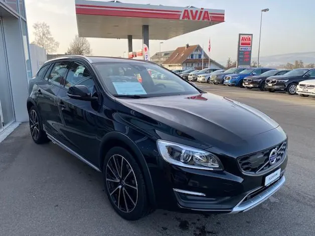 Volvo V60 Cross Country 2.4 D4 Executive AWD S/S