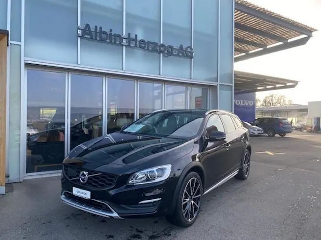 Volvo V60 Cross Country 2.4 D4 Executive AWD S/S