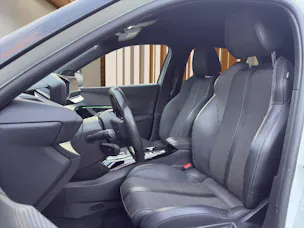 Peugeot 2008 e-GT