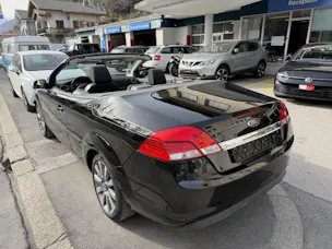 Ford Focus CC 2.0i Titanium