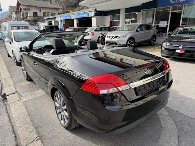 Ford Focus CC 2.0i Titanium