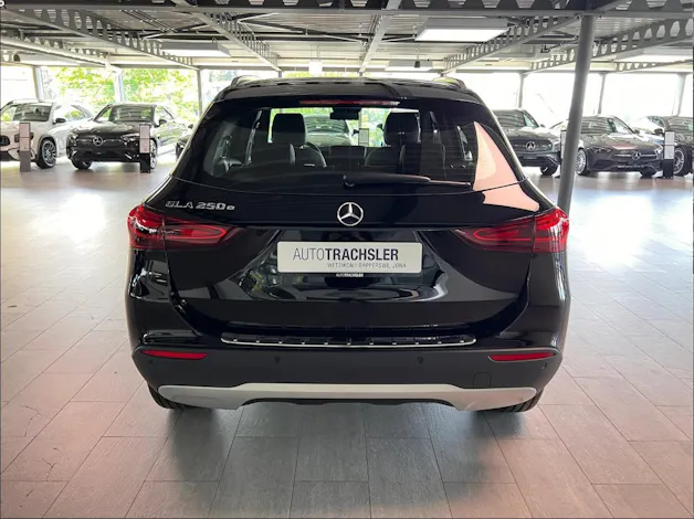 Mercedes-Benz GLA 250 e EQ Star 8G-DCT