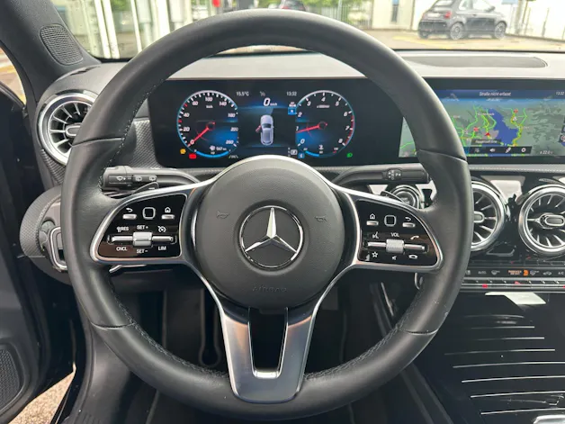 Mercedes-Benz A 180 Progressive 7G-DCT
