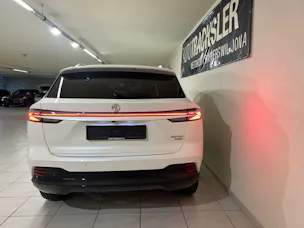 MG HS 1.5 PHEV Luxury