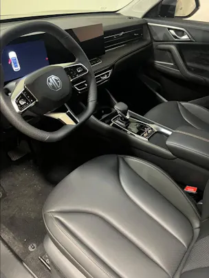 MG HS 1.5 T HEV Luxury