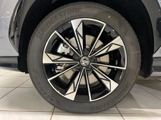 MG HS 1.5 T HEV Luxury