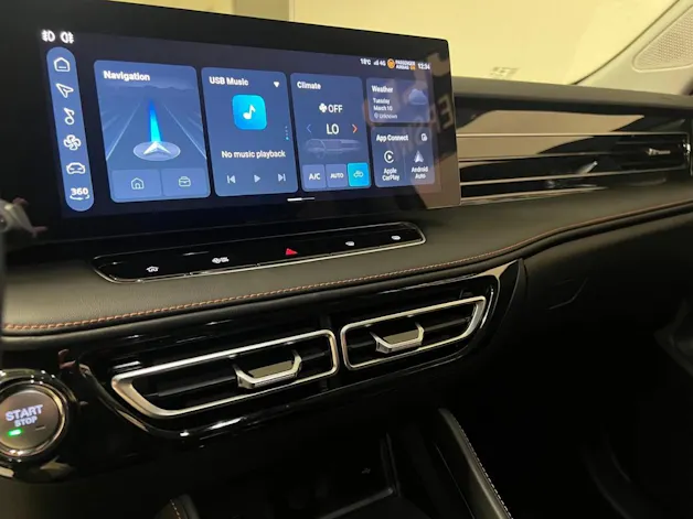 MG HS 1.5 T HEV Luxury