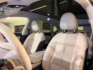 MG IM6 EV 100kWh Performance 21