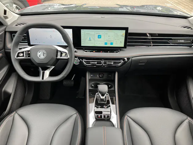 MG HS 1.5 T PHEV Luxury