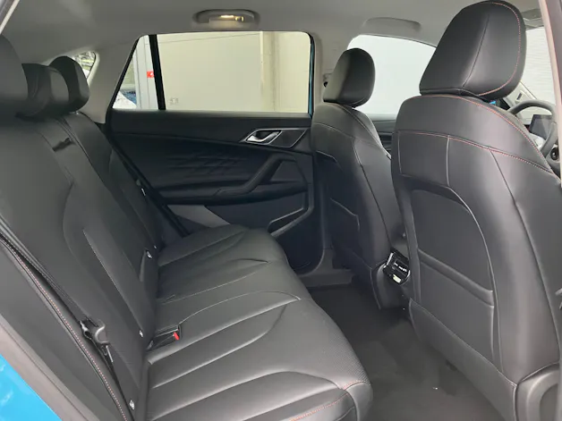MG HS 1.5 T Luxury Automat