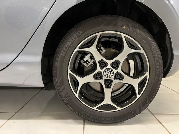 MG 3 1.5 Hybrid Luxury Aut.