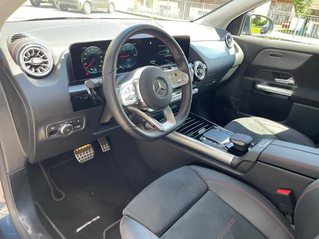 Mercedes-Benz EQA 300 AMG Line 4Matic