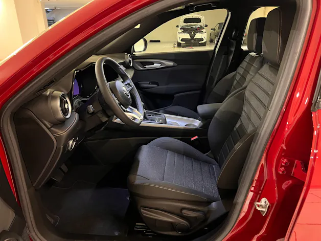 Alfa Romeo Tonale 1.5 48V Hybrid Sprint Pack Sky