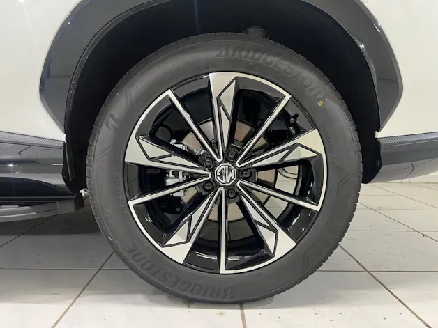 MG HS 1.5 T PHEV Luxury