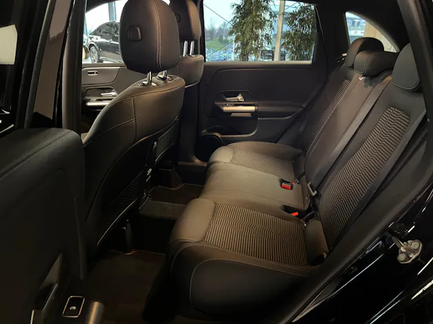 Mercedes-Benz B 200 Night Star 7G-DCT