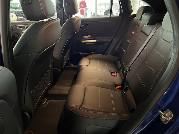 Mercedes-Benz EQA 350 4Matic Swiss Star