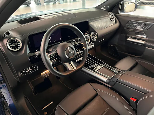 Mercedes-Benz EQA 350 4Matic Swiss Star