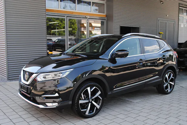 Nissan Qashqai 1.6 DIG-T tekna +