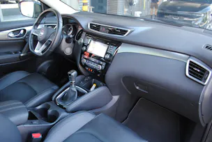 Nissan Qashqai 1.6 DIG-T tekna +