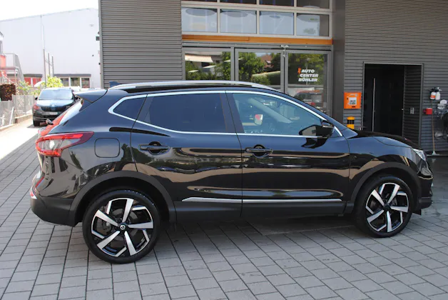 Nissan Qashqai 1.6 DIG-T tekna +