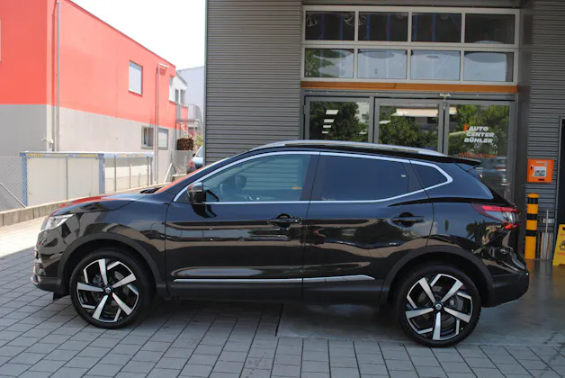 Nissan Qashqai 1.6 DIG-T tekna +