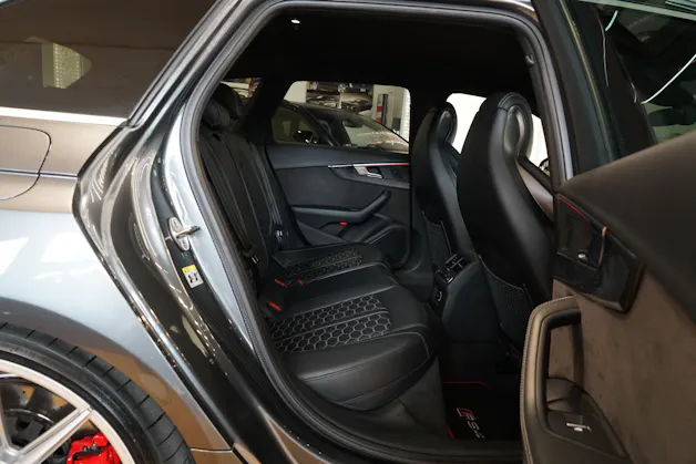 Audi RS4 Avant 2.9 TFSI quattro tiptronic APR Carbon Air Intake