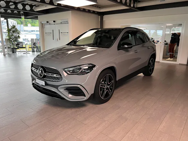 Mercedes-Benz GLA 250 4Matic 8G-DCT Swiss Star