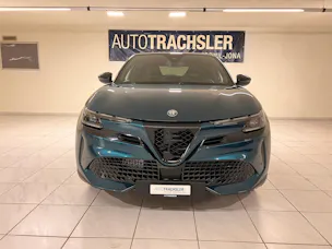 Alfa Romeo Junior 1.2 48V Hybrid Q4