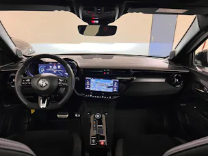 Alfa Romeo Junior 1.2 48V Hybrid Q4