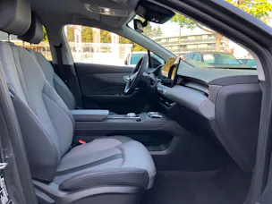 MG 4 EV 64kWh Premium Facelift