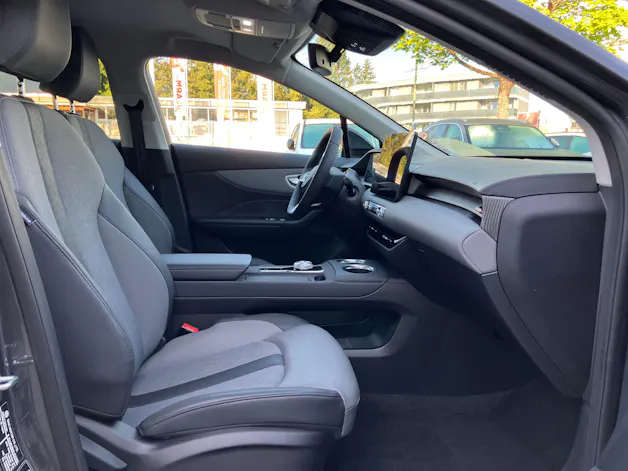 MG 4 EV 64kWh Premium Facelift