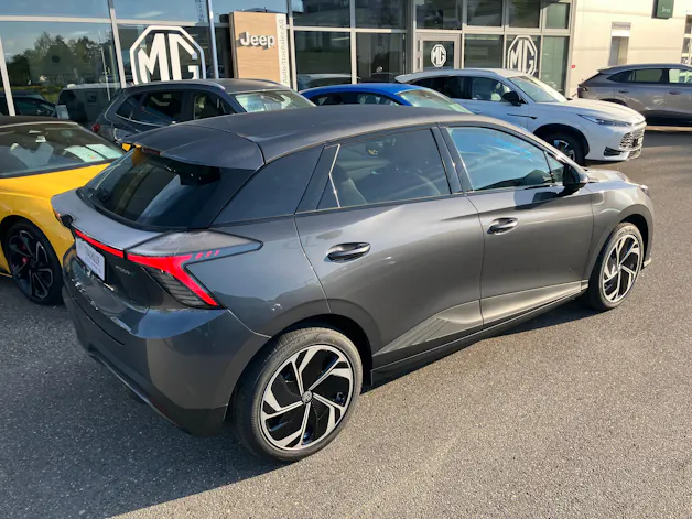 MG 4 EV 64kWh Premium Facelift