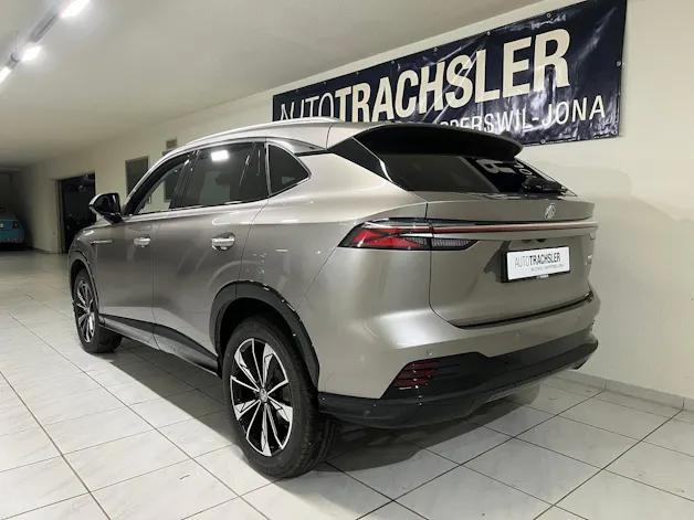 MG HS 1.5 T HEV Luxury