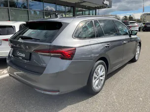 Škoda Octavia Combi 2.0 TSI DSG Selection 4x4