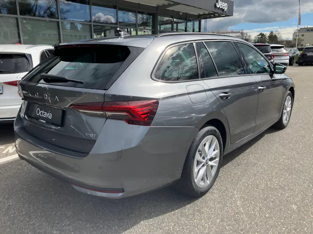 Škoda Octavia Combi 2.0 TSI DSG Selection 4x4