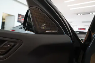 BMW 128ti M Sport Pro Steptronic Individual Lackierung