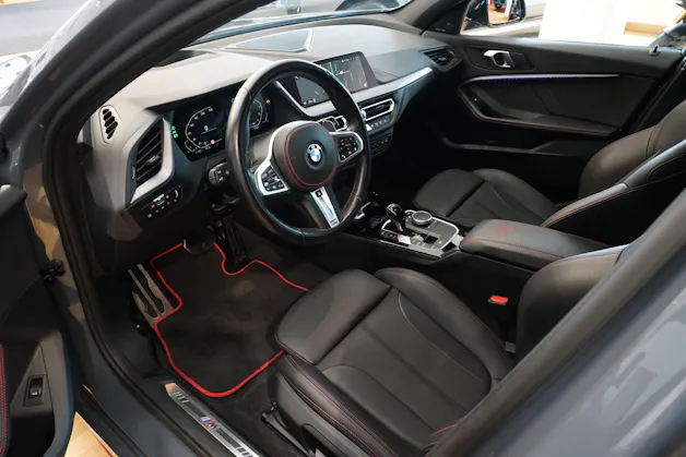 BMW 128ti M Sport Pro Steptronic Individual Lackierung