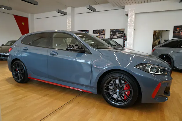 BMW 128ti M Sport Pro Steptronic Individual Lackierung