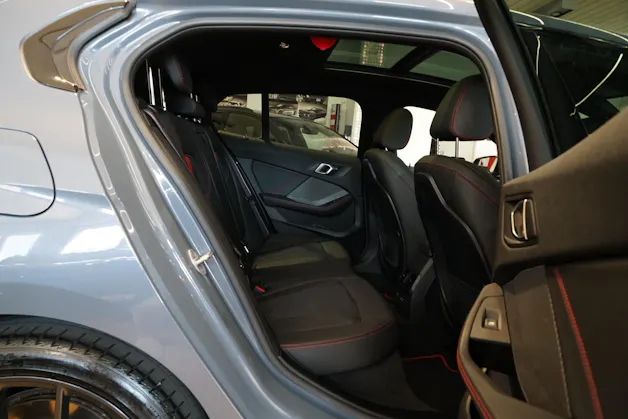 BMW 128ti M Sport Pro Steptronic Individual Lackierung