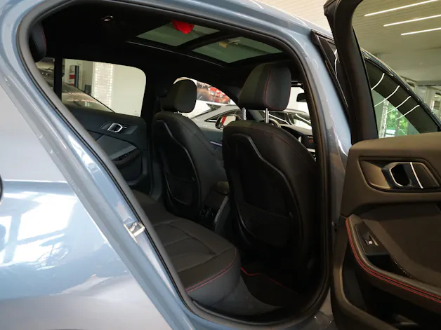 BMW 128ti M Sport Pro Steptronic Individual Lackierung