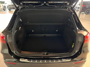 Mercedes-Benz GLA 250 4Matic 8G-DCT Swiss Star